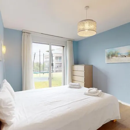 Apartmán Modern Flat With Beautiful Outdoor Space Le Mont-Sur-Lausanne