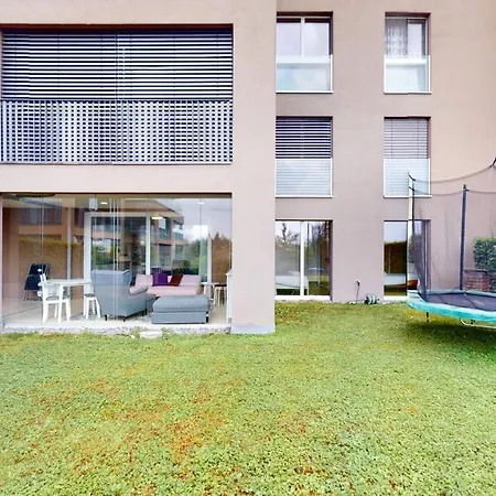 Modern Flat With Beautiful Outdoor Space * Le Mont-Sur-Lausanne